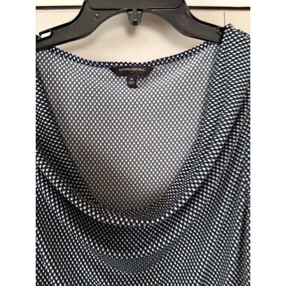 Banana Republic Black and White Square Size M Sleeveless Blouse - Picture 3 of 4